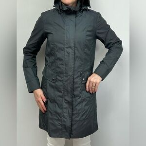 Cole Haan Raincoat in beautiful iridescent grey color